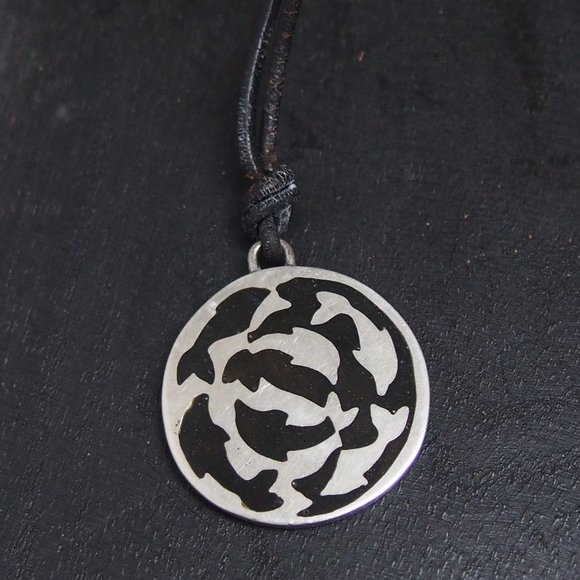 Vintage Jewelry - VTG SILVER Onyx Inlay Dolphin Pendant Necklace